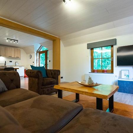 Bills Lodge, Le Plaisir De La Riviere A 2 Minutes Du Centre! La-Roche-en-Ardenne Dış mekan fotoğraf